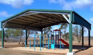 Bunkers Hill School Shade Shed 001